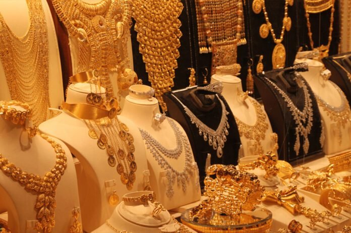 WBB Dubai gold prices edge higher following sharp Dh11 drop from May peaks