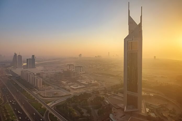 WBB UAE residents warned of dusty weekend with high speed winds
