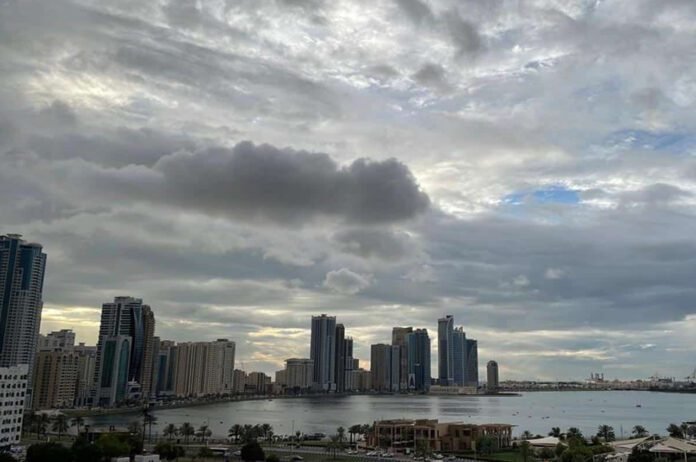 WBB UAE weather Dusty skies and rough seas forecast for the weekend 1